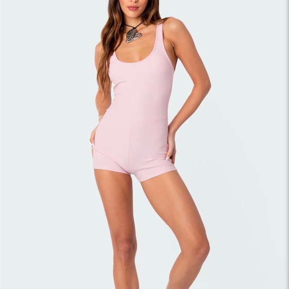 Open Back XS Pink Criss-Cross Ribbed Romper New With Tags Brand Edikted - Picture 2 of 6
